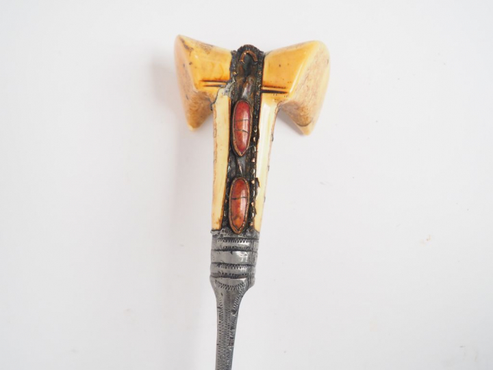 Très beau et grand Yatagan de 725 mm de long, belle lame courbe, tranc