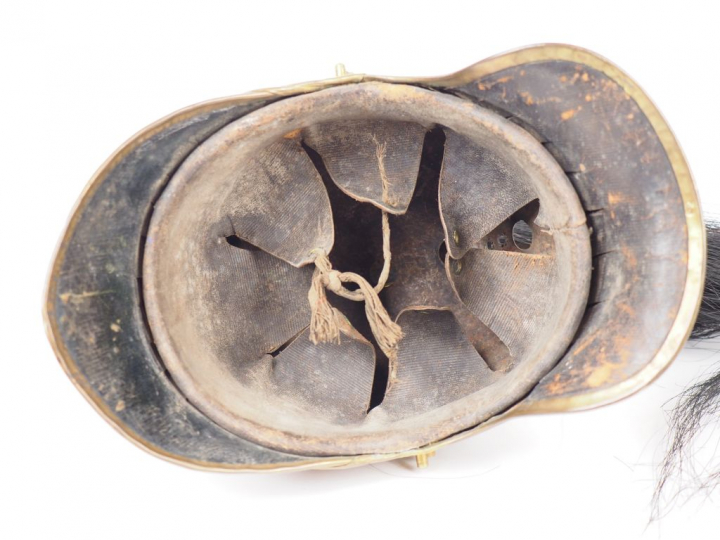 Casque troupe modèle 1874 de cuirassier, manque marmouset et jugulaire
