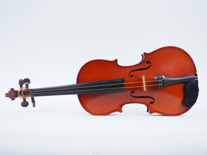 Violon de la Maison Couesnon fait à Mirecourt vers 1920-1930.  Etiquet