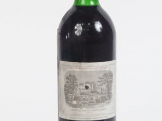 Vente aux enchères 1 BOUTEILLE CHÂTEAU LAFITE ROTHSCHILD 1er GCC PAUILLAC - 1973 - BG 