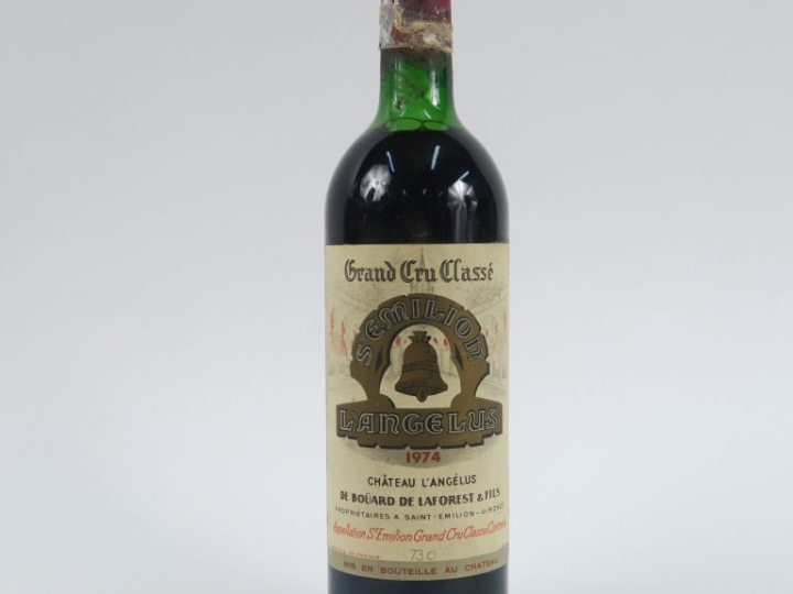 1 BOUTEILLE CHÂTEAU L'ANGELUS GCC ST EMILION - 1974 - HEP/CAPS CORRODÉ