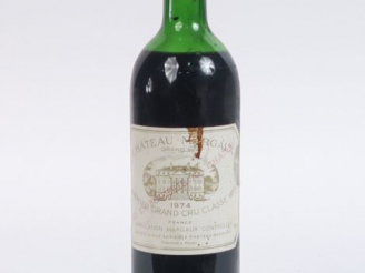 Vente aux enchères 1 BOUTEILLE CHÂTEAU MARGAUX 1er GCC GRAVES - 1974 - MEP