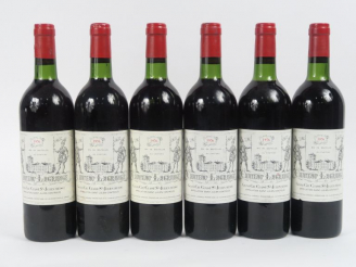 Vente aux enchères 6 BOUTEILLES CHÂTEAU LAGRANGE GCC ST JULIEN - 1976 - BG