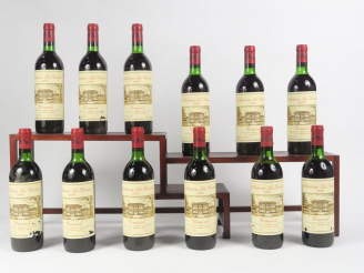 Vente aux enchères 12 BOUTEILLES CHÂTEAU LA POINTE POMEROL - 1978 - CBO - 5 BG/5 LB/2 HEP