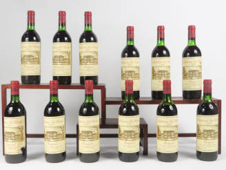 Vente aux enchères 12 BOUTEILLES CHÂTEAU LA POINTE POMEROL - 1978 - CBO - 9 LB/2 LB-HEP/1