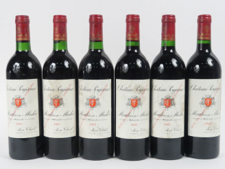 Vente aux enchères 6 BOUTEILLES CHÂTEAU POUJEAUX MOULIS - 1983 - 3 BG+