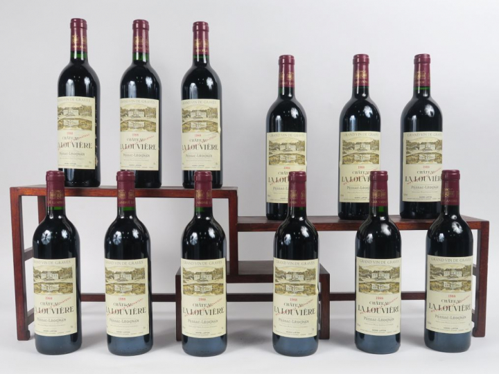 12 BOUTEILLES CHÂTEAU LA LOUVIERE GRAVES - 1988 - CBO