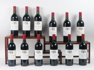 Vente aux enchères 12 BOUTEILLES CHÂTEAU BONALGUE POMEROL - 1990 - CBO - BG