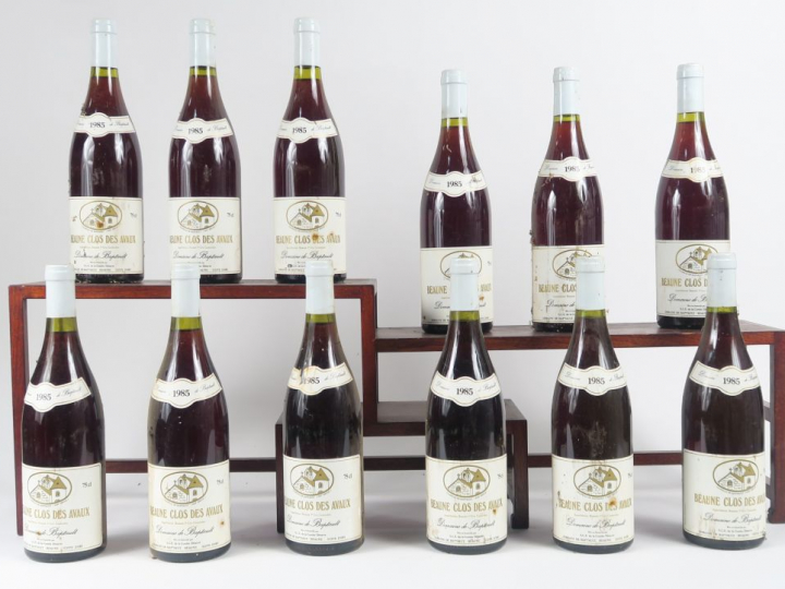 12 BOUTEILLES BEAUNE 'CLOS DES AVAUX' DOMAINE DE BAPTAULT - 1985