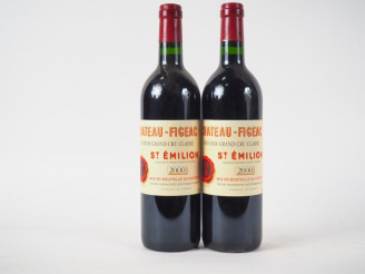 Vente aux enchères 2 BOUTEILLES CHÂTEAU FIGEAC 1er GCC ST EMILION - 2000