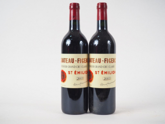 Vente aux enchères 2 BOUTEILLES CHÂTEAU FIGEAC 1er GCC ST EMILION - 2003