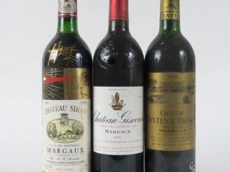 Vente aux enchères 3 BOUTEILLES MARGAUX : 1 CHÂTEAU GISCOURS GCC 1997 - 1 CHÂTEAU SIRAN 1