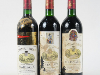 Vente aux enchères 3 BOUTEILLES CHÂTEAU SIRAN MARGAUX : 1 de 1985 LB/EA - 1 de 1986 BG/EA
