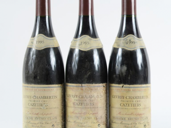 3 BOUTELLES GEVREY CHAMBERTIN 1er CRU 'CAZETIERS' BRUNO CLAIR - 1995 -