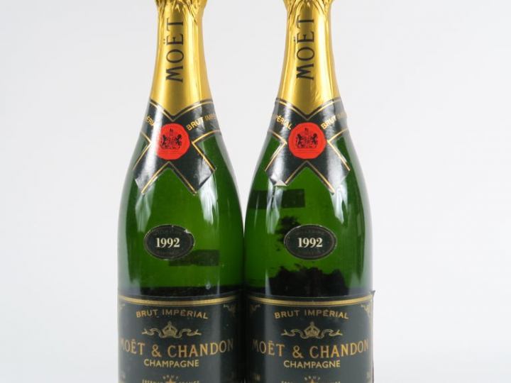 2 BOUTEILLES CHAMPAGNE MOET   CHANDON 'BRUT IMPERIAL' - 1992