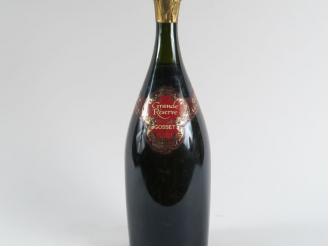 Vente aux enchères 1 BOUTEILLE CHAMPAGNE GOSSET 'GRANDE RESERVE' - COFFRET