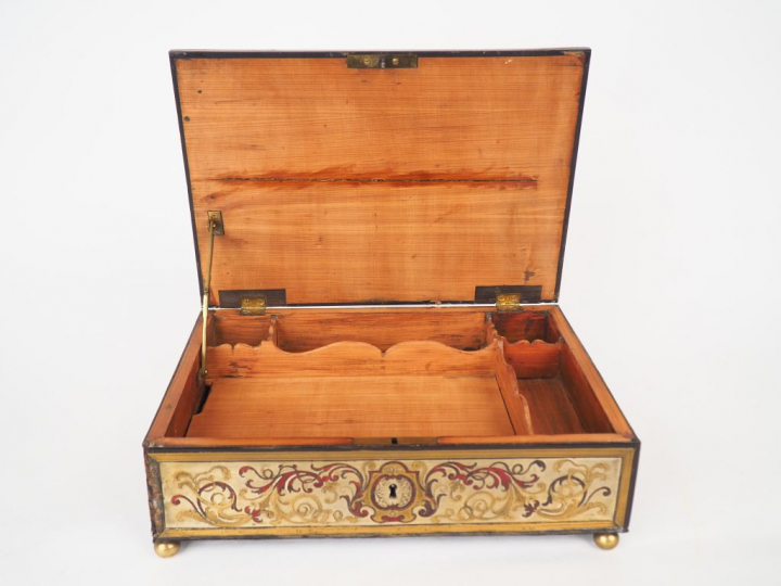Coffret Napoléon III de style Louis XIV en marqueterie Boulle. Dim. 11