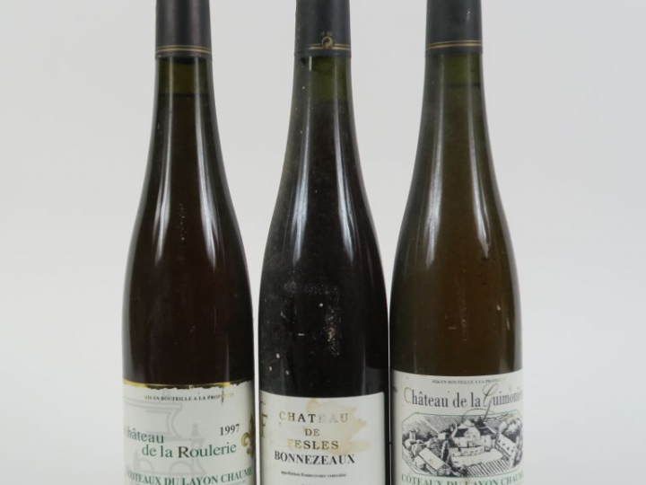 3 BOUTEILLES (50 cl) : 1 COTEAUX DU LAYON CHÂTEAU DE LA ROULERIE 'LES 