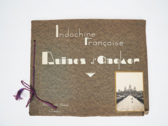 Vente aux enchères Album "Indochine Française, Ruines d'Angkor", du gouvernement général 