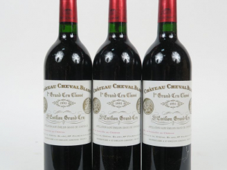 Vente aux enchères 3 BOUTEILLES CHÂTEAU CHEVAL BLANC 1er GCC ST EMILION - 1993