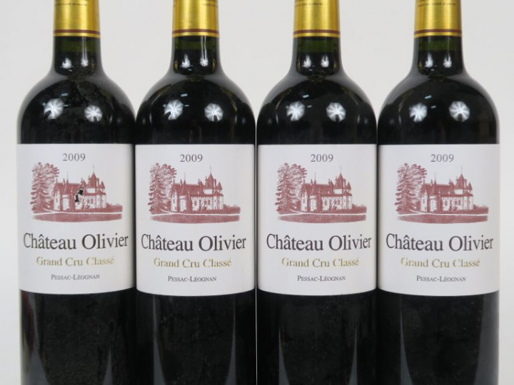 4 BOUTEILLES CHÂTEAU OLIVIER GCC GRAVES - 2009