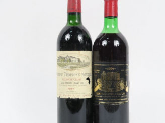 Vente aux enchères 2 BOUTEILLES GCC ST EMILION : 1 CHÂTEAU TROPLONG MONDOT 1984 LB - 1 CH