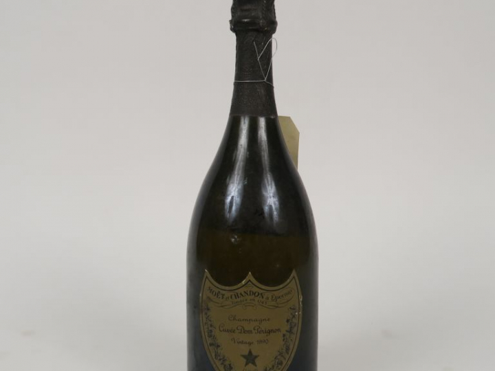 1 BOUTEILLE CHAMPAGNE DOM PERIGNON - 1990