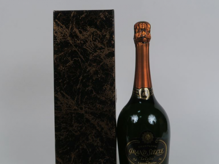 1 BOUTEILLE CHAMPAGNE LAURENT PERRIER 'CUVEE GRAND SIECLE' - COFFRET