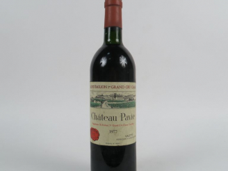 Vente aux enchères 1 BOUTEILLE CHÂTEAU PAVIE 1er GCC SAINT EMILION - 1977 - BG/ETLS