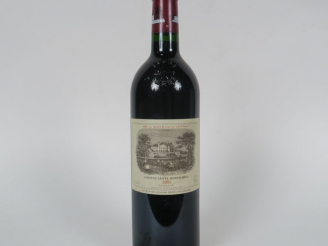 Vente aux enchères 1 BOUTEILLE CHÂTEAU LAFITE ROTHSCHILD 1er GCC PAUILLAC - 2001 - ETLT