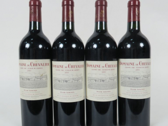 Vente aux enchères 4 BOUTEILLES DOMAINE DE CHEVALIER GCC GRAVES - 2001 -1 ETLT