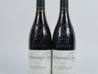 Vente aux enchères 2 BOUTEILLES CHÂTEAUNEUF DU PAPE M. CHAPOUTIER - 2007