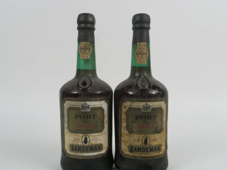 Vente aux enchères 2 BOUTEILLE PORTO FINE RUBY SANDEMAN - ET/ETS/BS