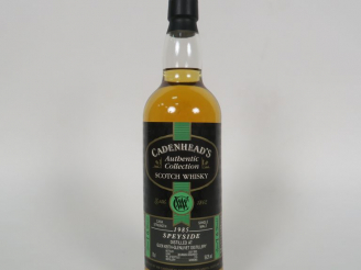 Vente aux enchères 1 BOUTEILLE GLEN KEITH (70cl/59,2°) 'Authentic Collection / 216 boutei