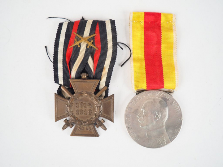 Lot de deux décorations Allemagne impériale dont une décoration Badois