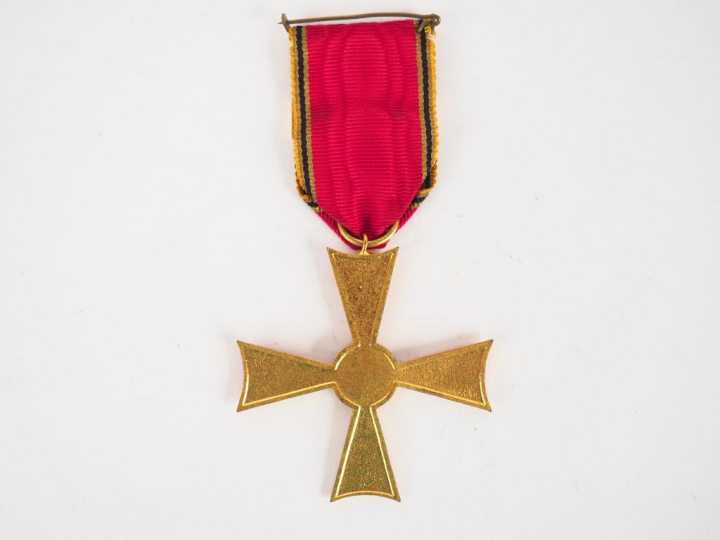 Croix uniface de l’ordre de la république fédérale allemande institué 