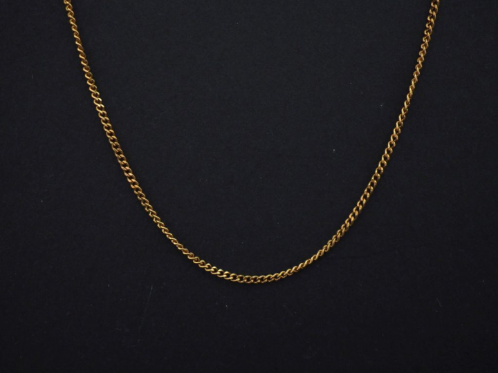Fine chaine en or jaune, maille gourmette.  Long. 48,5 cm Poids. 2,82 