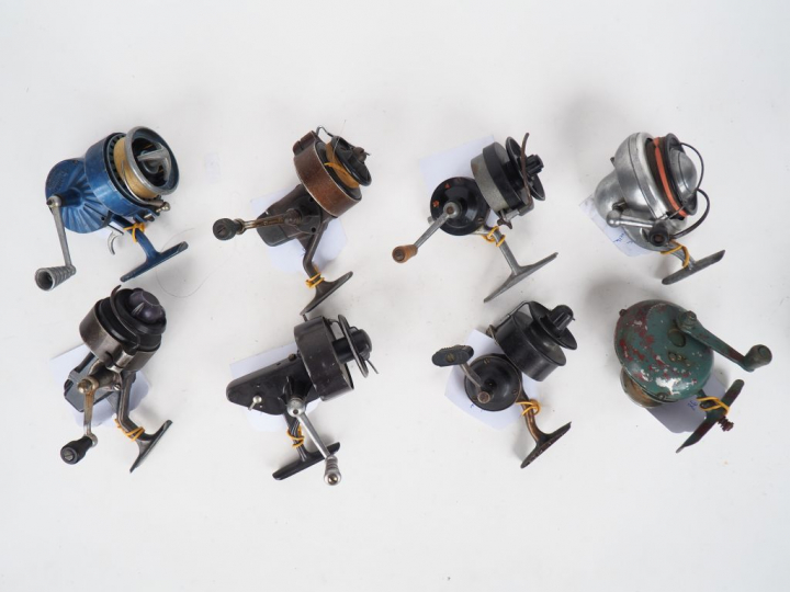 Lot de 8 moulinets de pêche dont DOPERR, BABY VAMP, VIPER…