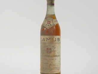 Vente aux enchères 1 VIEILLE BOUTEILLE COGNAC CAMUS 'LA GRANDE MARQUE' - BS