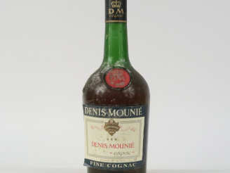Vente aux enchères 1 VIEILLE BOUTEILLE COGNAC DENIS MOUNIE - BS