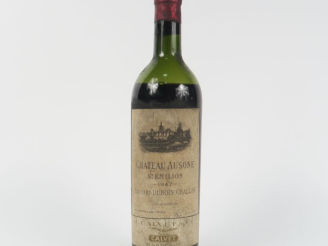 Vente aux enchères 1 BOUTEILLE CHÂTEAU AUSONE ST EMILION - 1947 - BEP-/ES