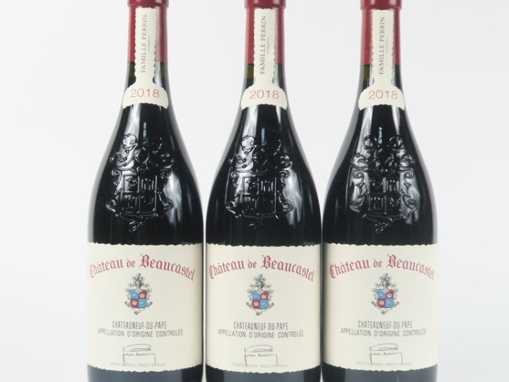 3 BOUTEILLES CHÂTEAUNEUF DU PAPE CHÂTEAU DE BEAUCASTEL - 2018