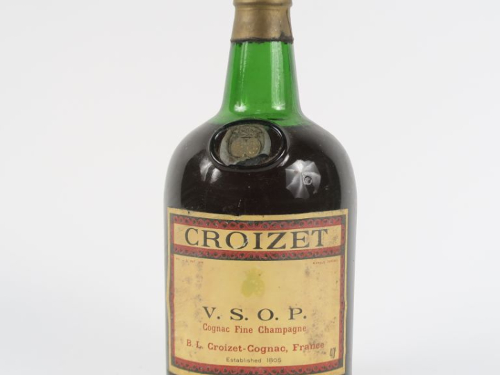 1 VIEILLE BOUTEILLE COGNAC CROIZET V.S.O.P.