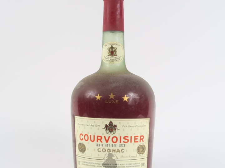 1 FLACON (1,4 L) COGNAC COURVOISIER 'LUXE' ***