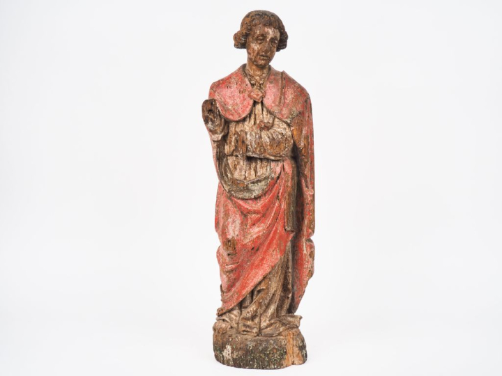 Ecole française XVIIème. "Saint personnage" en bois sculpté polychrome