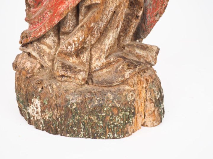 Ecole française XVIIème. "Saint personnage" en bois sculpté polychrome