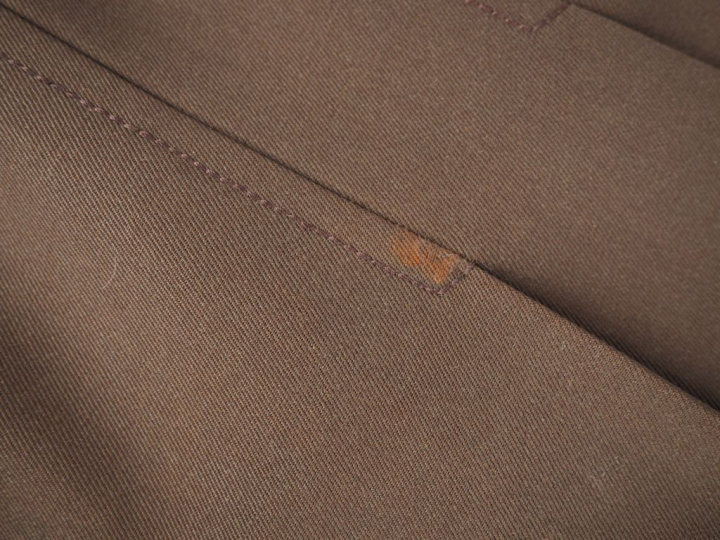 CELINE, Paris Jupe longue plissée vintage en laine marron.  La ceintur