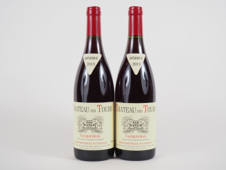 Vente aux enchères 2 BOUTEILLES CHÂTEAU DES TOURS 'RÉSERVE' VACQUEYRAS EMMANUEL REYNAUD -