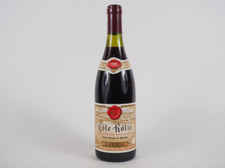 Vente aux enchères 1 BOUTEILLE CÔTE RÔTIE 'BRUNE ET BLONDE' E. GUIGAL - 1985 - 2,5 CM
