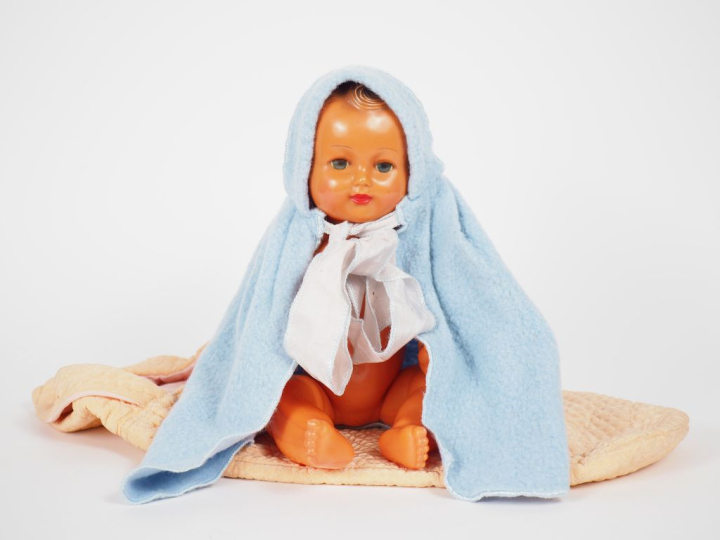 Bébé Michel de Modes et Travaux en ovoïde marqué SNF 40 bel état, prés